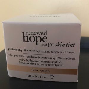 Philosophy skin tint- 5.5 beige-exp 7/19 & 10/19